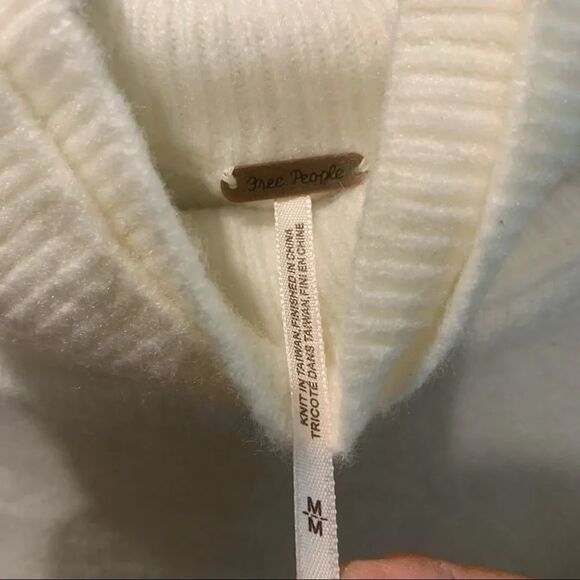 Free People Afterglow Mock Neck Sweater NWOT - Picture 8 of 9
